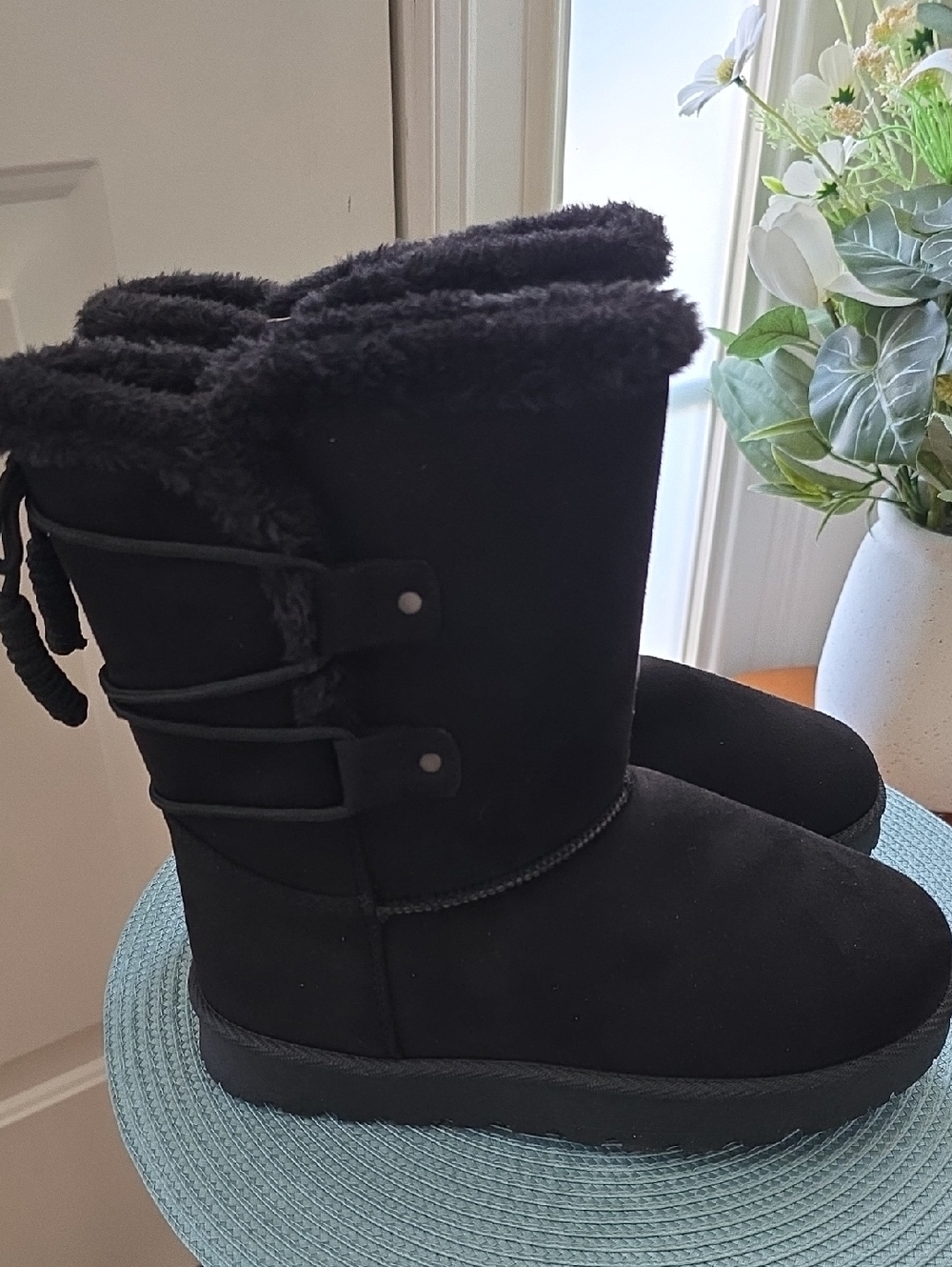 POP BRAND WOMEN'S BLACK SUEDELIKE SLIP-ON BOOTS SIZE 6.5. - Picture 4 of 15